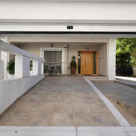 Garden Apartment Next To The Mall -Private Parking Athens Luaran gambar