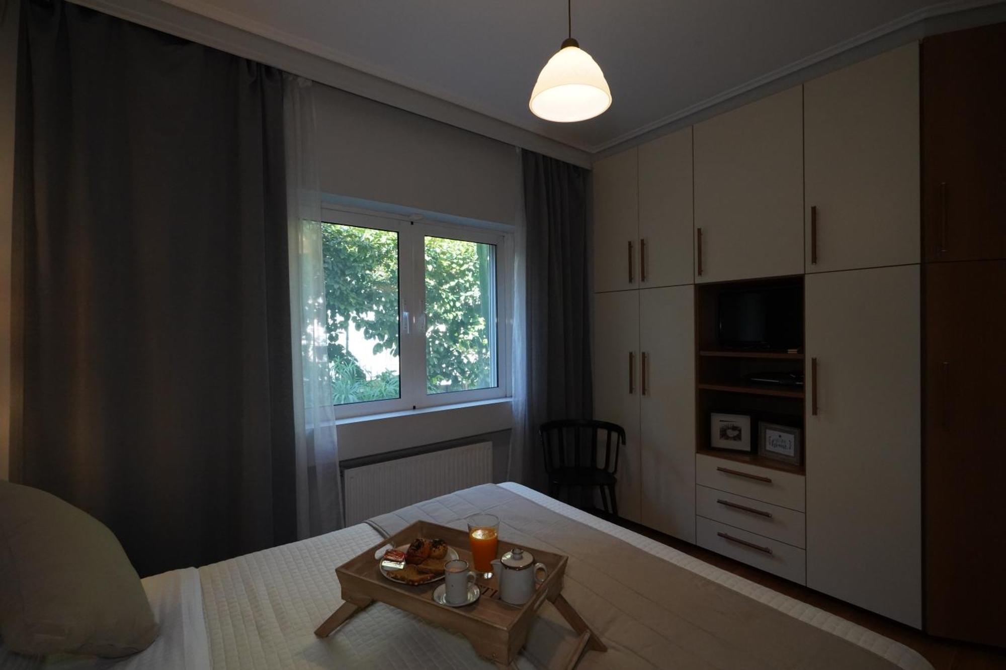 Garden Apartment Next To The Mall -Private Parking Athens Luaran gambar